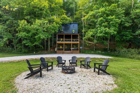 Homes For Sale - 26299 Faris Road<br/> Vinton County, Creola, OH 45622