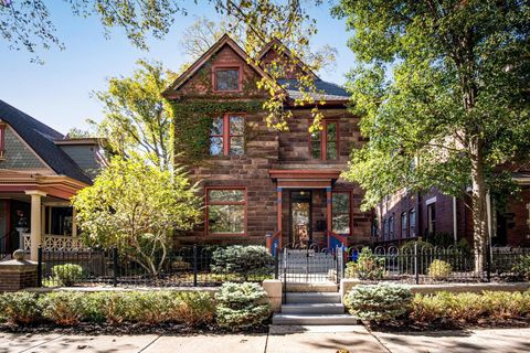 Photo of 1359 Neil Avenue, Columbus, OH 43201 (MLS # 226002338)