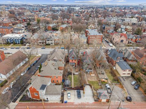 Tiny photo for 1359 Neil Avenue, Columbus, OH 43201 (MLS # 226002338)