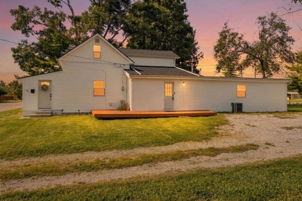42 JEFFERSON ST, MOUNT STERLING, OH 43143 - Image 290dcd0be1f42223b23094944c4e768f/493311067