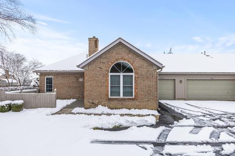 Tiny photo for 5758 Willow Lake Drive, Grove City, OH 43123 (MLS # 225044766)