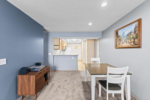 Tiny photo for 5758 Willow Lake Drive, Grove City, OH 43123 (MLS # 225044766)