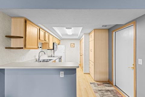 Tiny photo for 5758 Willow Lake Drive, Grove City, OH 43123 (MLS # 225044766)