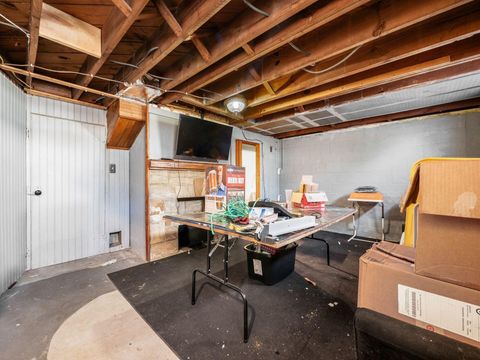 Tiny photo for 514 N Hague Avenue, Columbus, OH 43204 (MLS # 225045874)