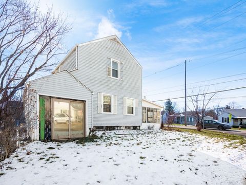 Tiny photo for 514 N Hague Avenue, Columbus, OH 43204 (MLS # 225045874)