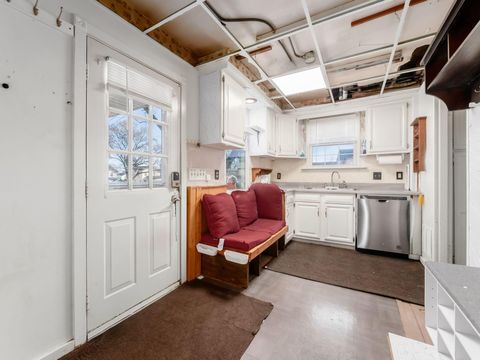 Tiny photo for 514 N Hague Avenue, Columbus, OH 43204 (MLS # 225045874)