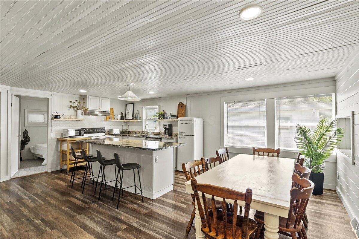 11526 Horseshoe Channel Drive, Lakeview, Ohio image 3