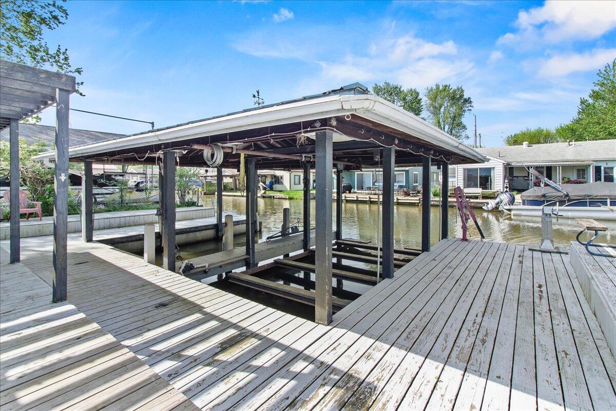 11526 Horseshoe Channel Drive, Lakeview, Ohio image 29