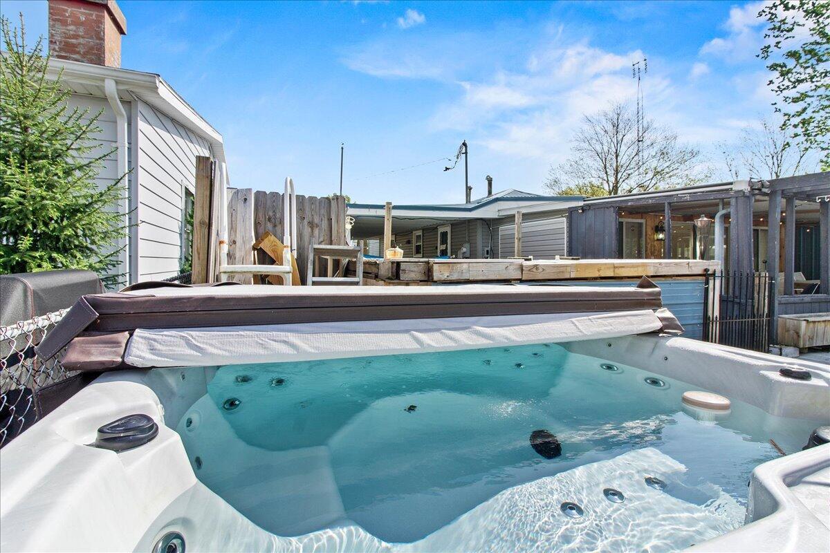 11526 Horseshoe Channel Drive, Lakeview, Ohio image 26