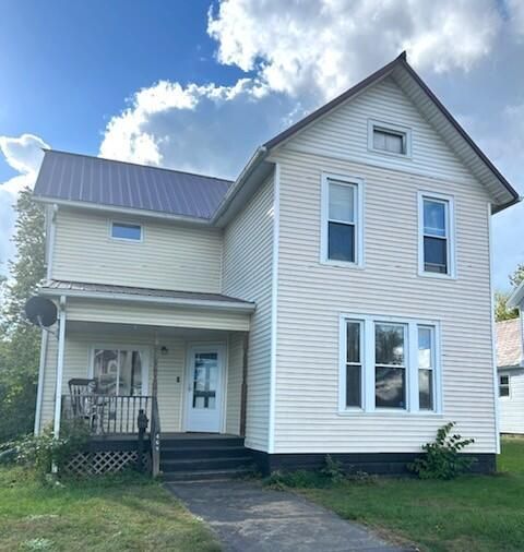 Photo of 469 Maple Avenue, Newark, OH 43055 (MLS # 225038846)