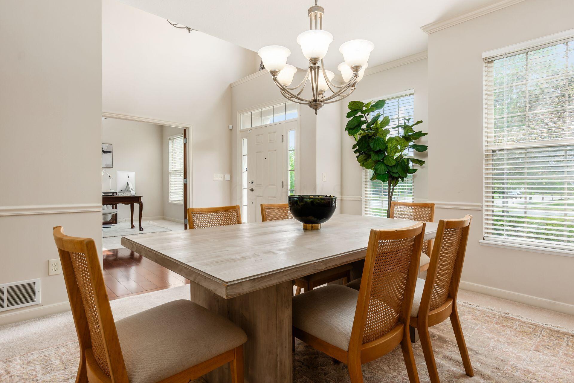 7019 Blakemore Lane, Dublin, Ohio image 14