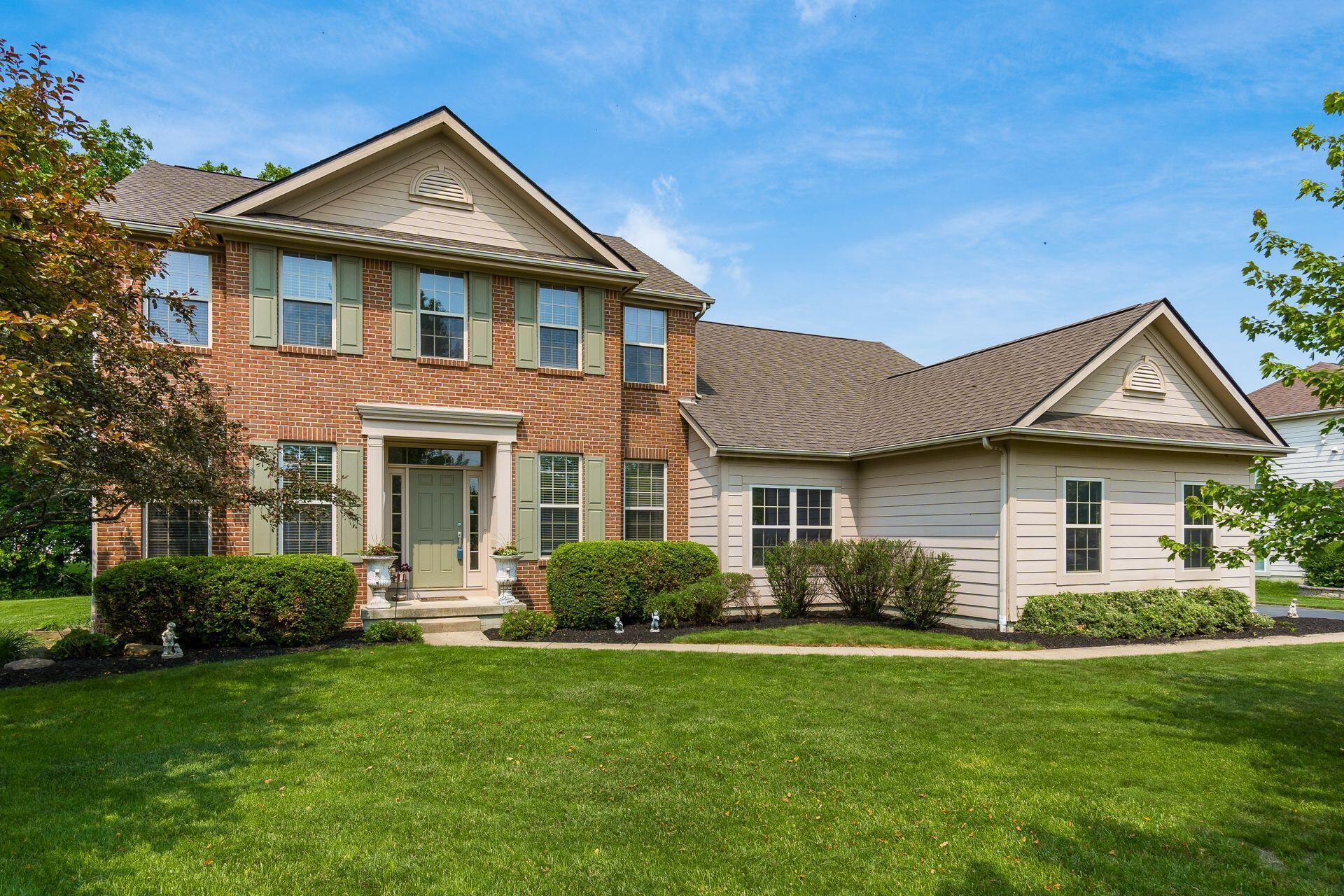 7019 Blakemore Lane, Dublin, Ohio image 2