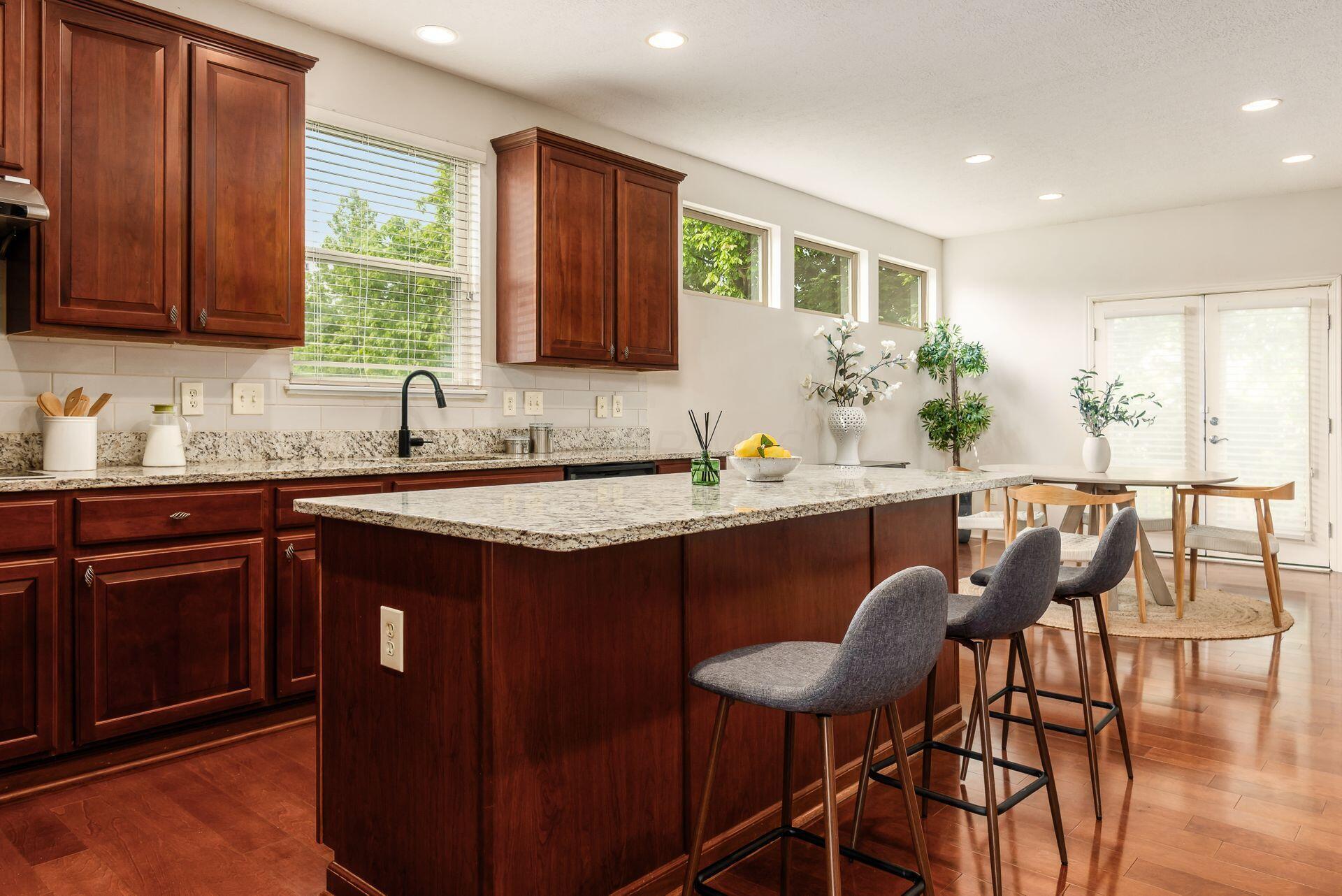 7019 Blakemore Lane, Dublin, Ohio image 15