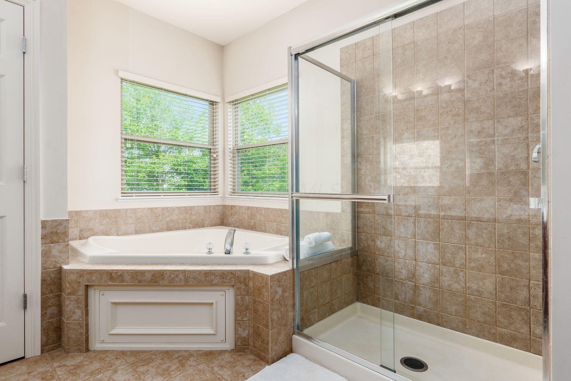 7019 Blakemore Lane, Dublin, Ohio image 43