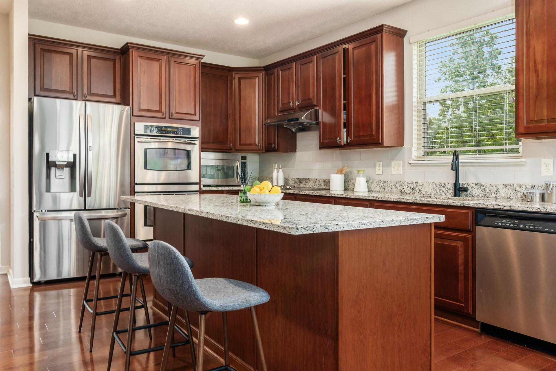 7019 Blakemore Lane, Dublin, Ohio image 17