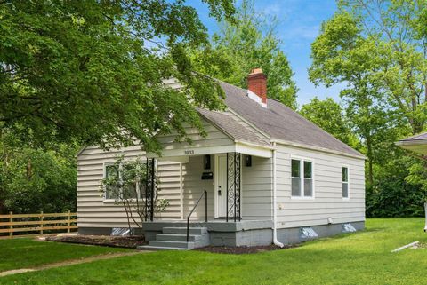 Photo of 3933 Glenna Avenue, Grove City, OH 43123 (MLS # 225023683)