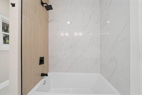 Tiny photo for 665 S 22nd Street, Columbus, OH 43205 (MLS # 225040590)