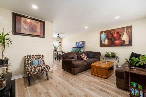 Tiny photo for 4 Oak Road, Columbus, OH 43217 (MLS # 226002342)