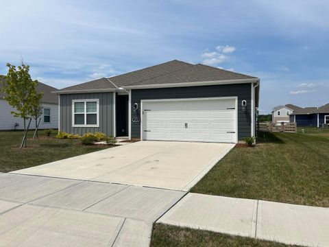 Photo of 472 Park Vista Drive, Delaware, OH 43015 (MLS # 226015044)