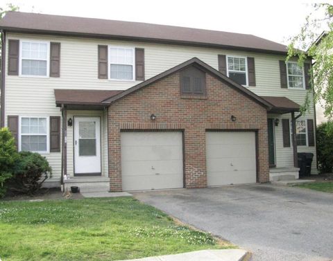 Photo of 4835 Duke Philip Drive 39A #39A, Hilliard, OH 43026 (MLS # 226018668)