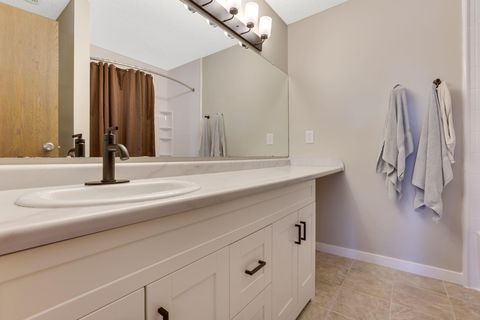 Tiny photo for 5876 Waterview Drive, Hilliard, OH 43026 (MLS # 226012290)