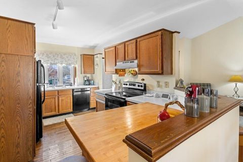 Tiny photo for 315 Federal Circle, Delaware, OH 43015 (MLS # 225045138)