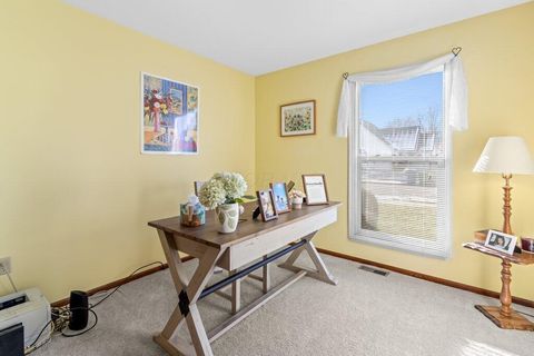 Tiny photo for 315 Federal Circle, Delaware, OH 43015 (MLS # 225045138)