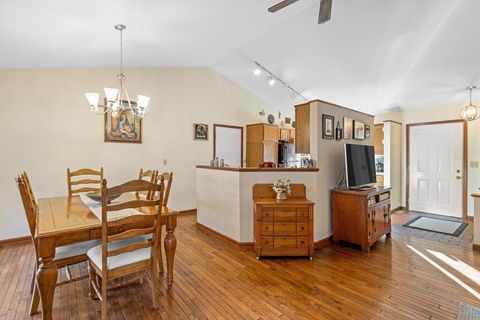 Tiny photo for 315 Federal Circle, Delaware, OH 43015 (MLS # 225045138)