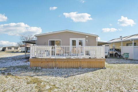 Photo of 4356 Monterey Court, Columbus, OH 43207 (MLS # 226001317)