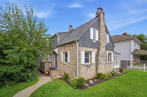 Photo of 215 Brehl Avenue, Columbus, OH 43222 (MLS # 226031426)