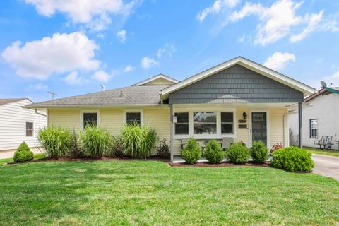 Photo of 4348 Maplegrove Drive, Grove City, OH 43123 (MLS # 226027636)