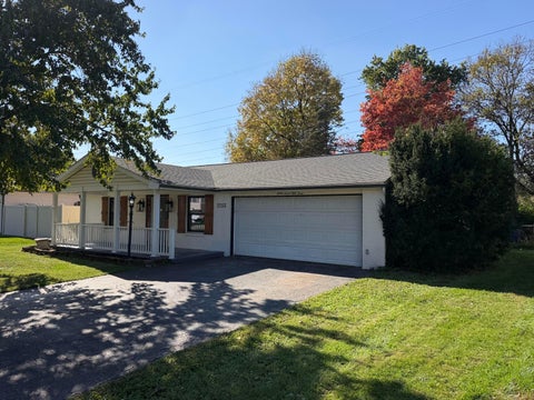 Photo of 3753 Big Walnut Drive, Groveport, OH 43125 (MLS # 226040607)