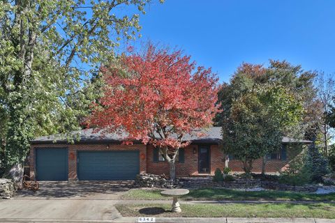 Photo of 6342 Bellmeadow Drive, Columbus, OH 43229 (MLS # 225039312) Photo of 6342 Bellmeadow Drive, Columbus, OH 43229 (MLS # 225039312)