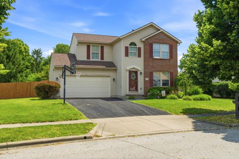 Photo of 5751 Thorngate Drive, Galloway, OH 43119 (MLS # 226024405)