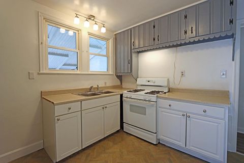 Tiny photo for 1723 S Champion Avenue, Columbus, OH 43207 (MLS # 226000831)