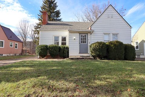 Tiny photo for 1723 S Champion Avenue, Columbus, OH 43207 (MLS # 226000831)