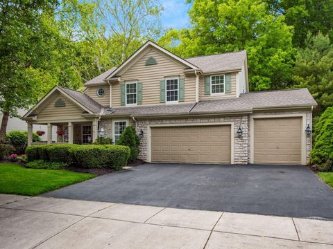 Photo of 2637 Jefferson Estates Drive, Blacklick, OH 43004 (MLS # 226016536)