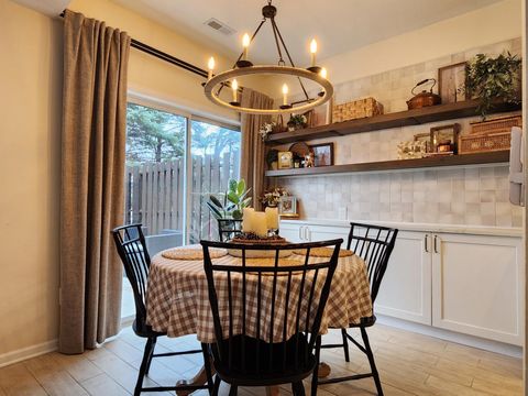 Tiny photo for 5848 Edge Of Village, Westerville, OH 43081 (MLS # 225045422)