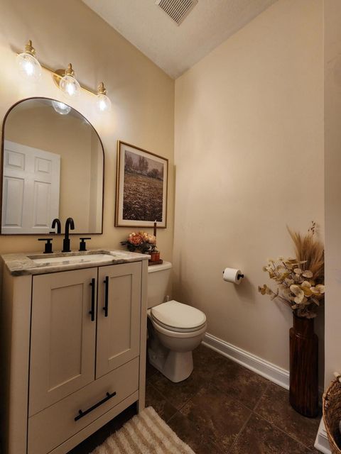 Tiny photo for 5848 Edge Of Village, Westerville, OH 43081 (MLS # 225045422)