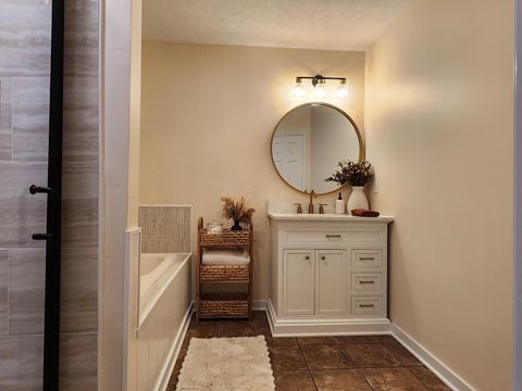 Tiny photo for 5848 Edge Of Village, Westerville, OH 43081 (MLS # 225045422)