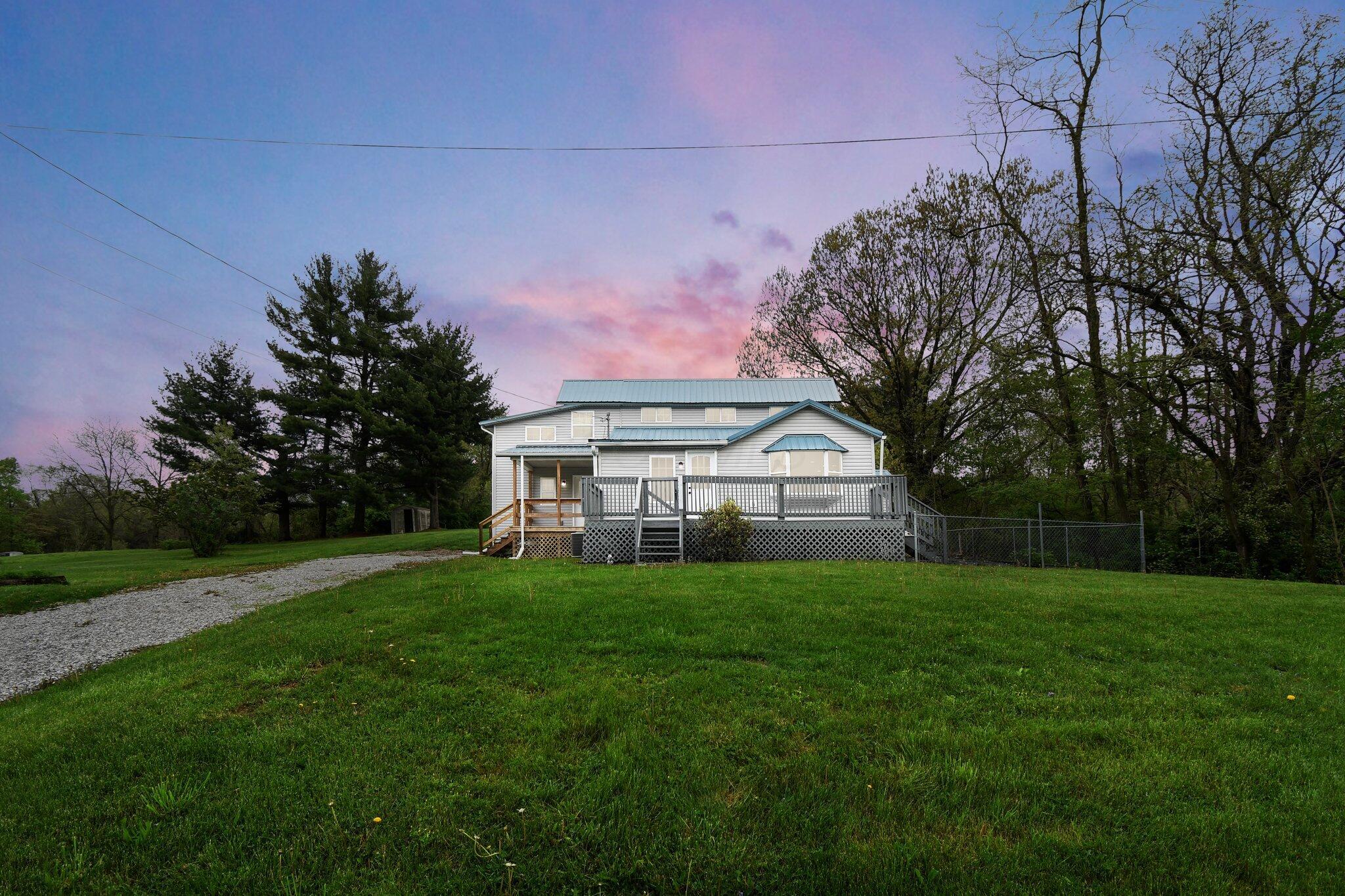 16569 Murray Road, Mount Vernon, Ohio image 1