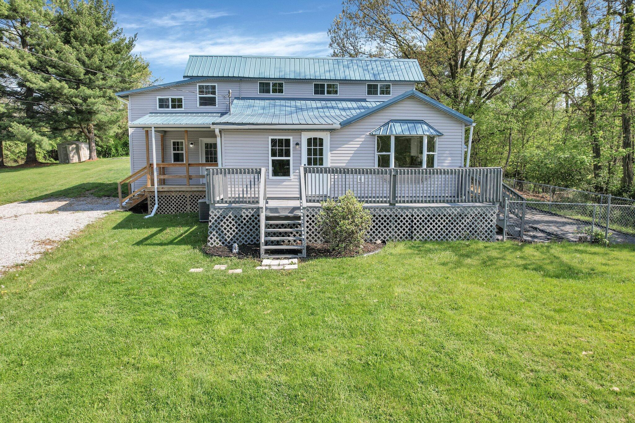 16569 Murray Road, Mount Vernon, Ohio image 2