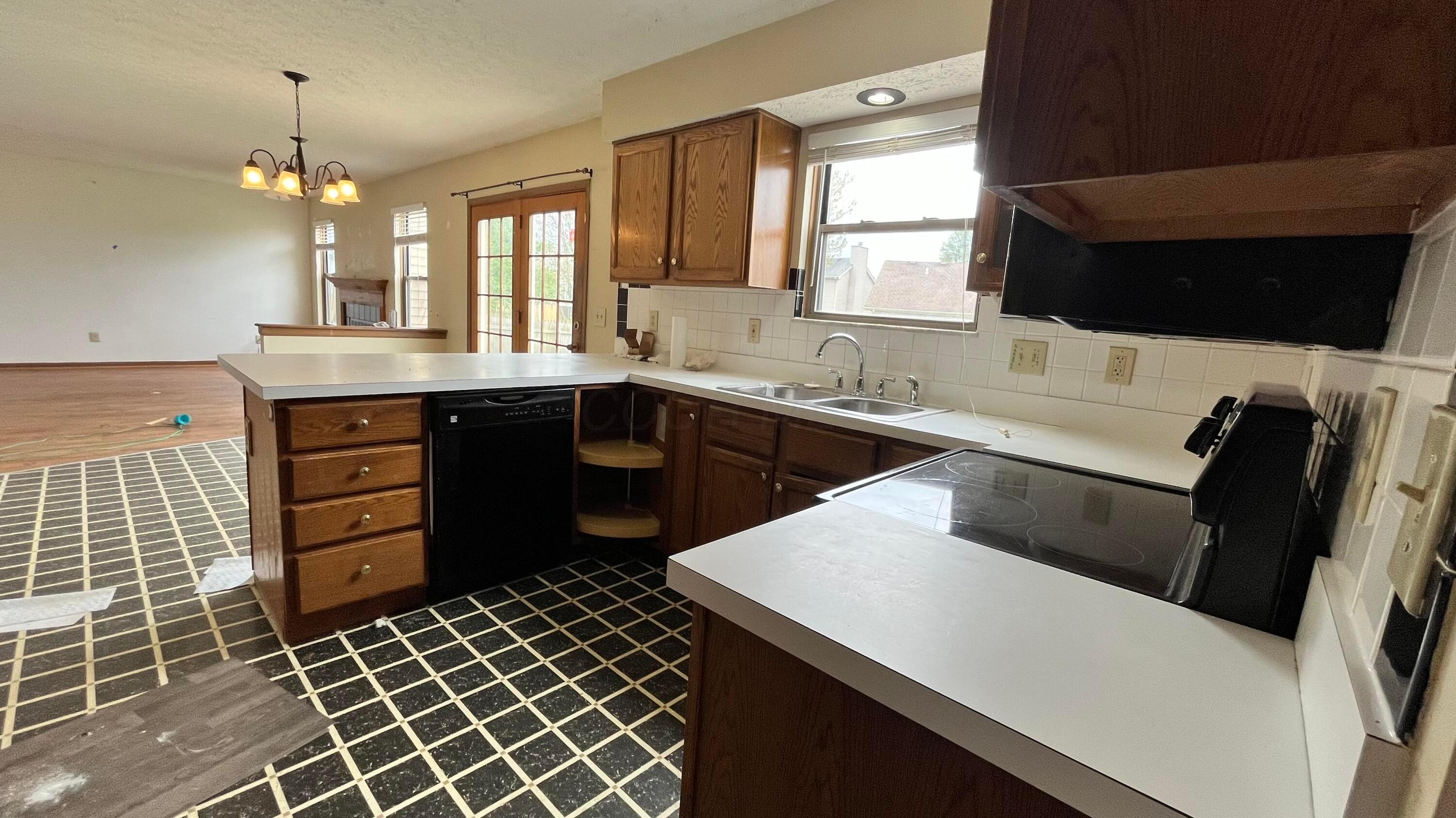 3399 Trentshire Drive, Canal Winchester, Ohio image 7