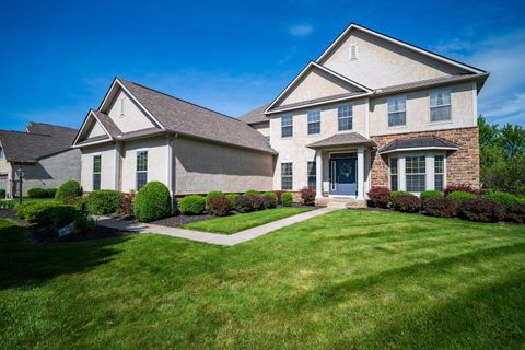 Photo of 8147 Millway Loop, Powell, OH 43065 (MLS # 226019499)
