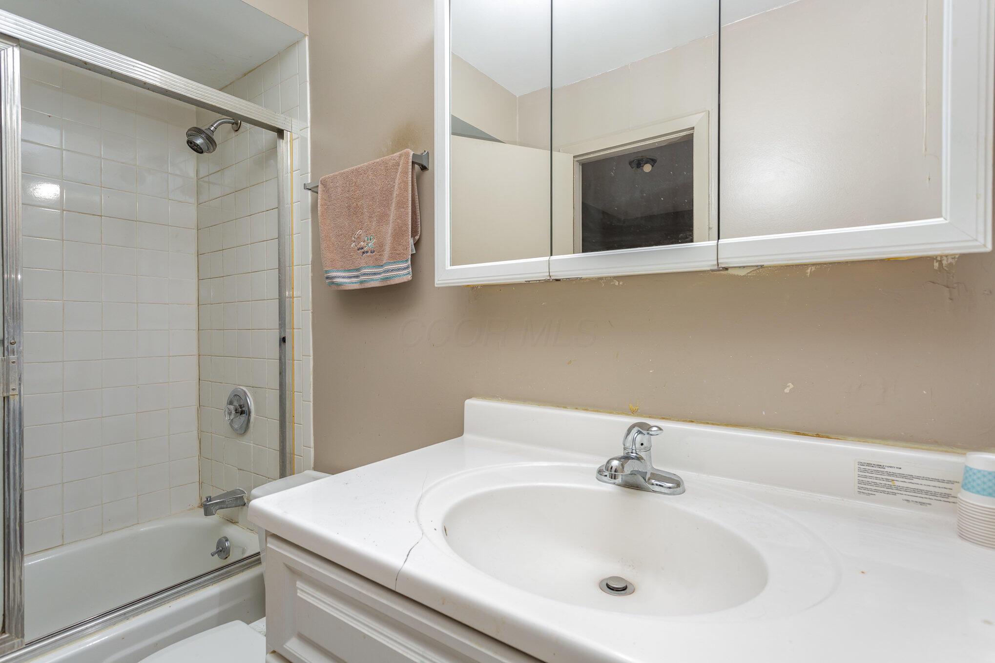 2031 Burwell Drive #C, Columbus, Ohio image 11