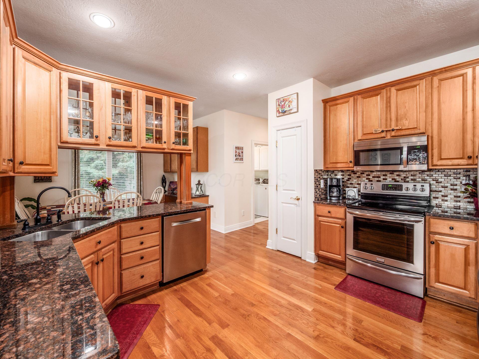 8171 Campden Lakes Boulevard, Dublin, Ohio image 14