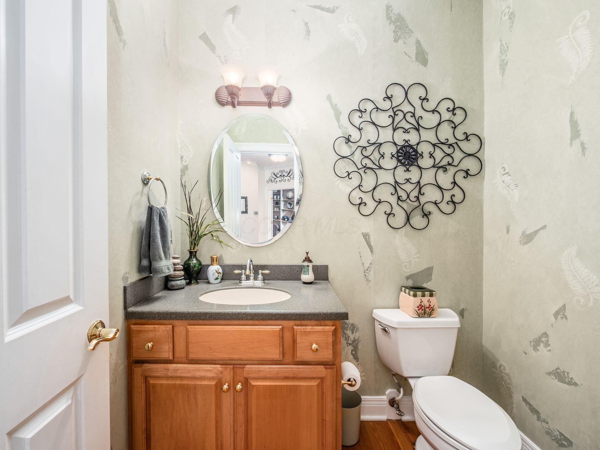 8171 Campden Lakes Boulevard, Dublin, Ohio image 5