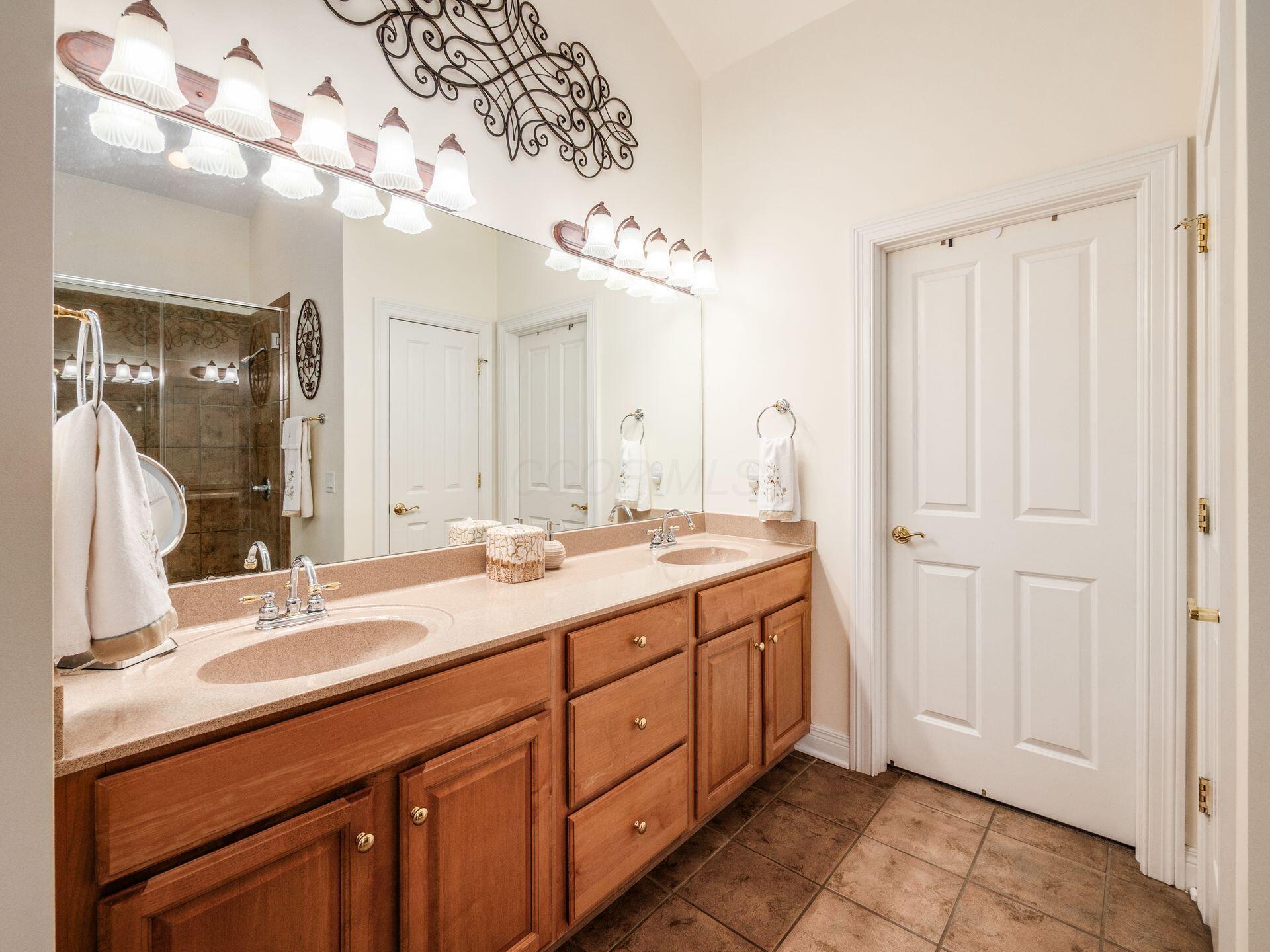 8171 Campden Lakes Boulevard, Dublin, Ohio image 27