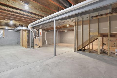 Tiny photo for 4241 Gelbray Court, Columbus, OH 43207 (MLS # 226006223)