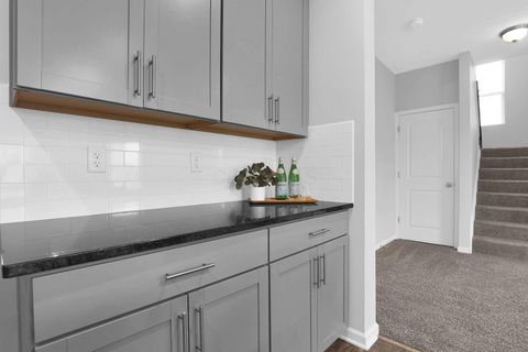 Tiny photo for 4241 Gelbray Court, Columbus, OH 43207 (MLS # 226006223)